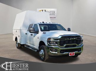 New 2026 RAM 3500 Tradesman w/ Chrome Appearance Group A AWD/4WD 360° Tour