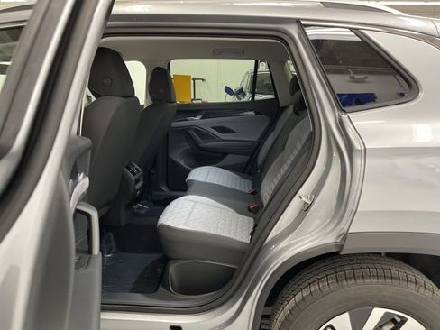 New 2026 Volkswagen Tiguan S image 10