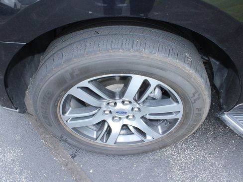 Used 2022 Ford Expedition Max Limited AWD/4WD image 5