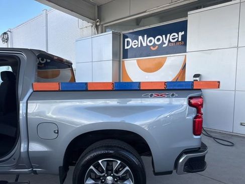 Used 2024 Chevrolet Silverado 1500 LT AWD/4WD image 24