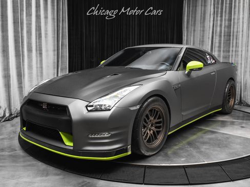 Used 2013 Nissan GT-R Black Edition AWD/4WD image 26