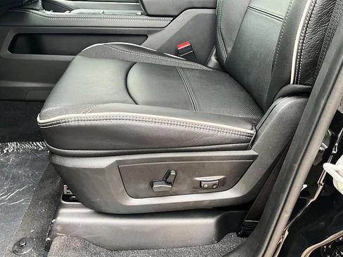 New 2026 RAM 3500 Limited AWD/4WD image 17