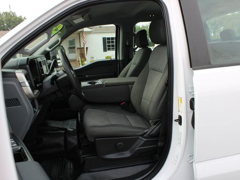 Used 2024 Ford F250 XL w/ XL Chrome Package AWD/4WD image 18