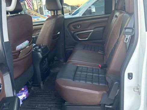 Used 2017 Nissan Titan Platinum Reserve image 20
