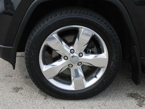 Used 2012 Jeep Grand Cherokee Overland Summit image 29