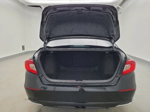 Used 2020 Honda Accord EX image 29