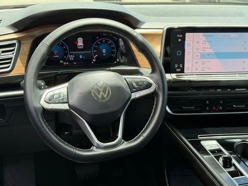 New 2026 Volkswagen Atlas SE FWD image 22