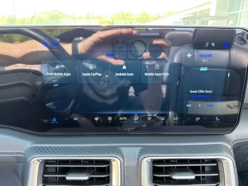 Used 2025 Ford Mustang Premium RWD image 24