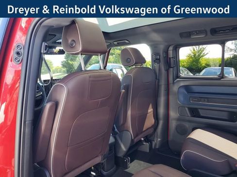 New 2025 Volkswagen ID. Buzz Pro S Plus image 15