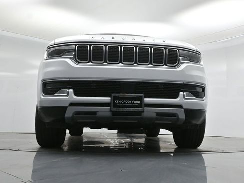 Used 2024 Jeep Wagoneer Series II w/ Flexible Seating Group image 51