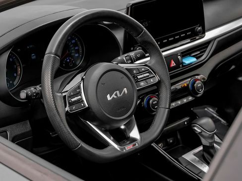 Used 2024 Kia Forte GT-Line w/ GT-Line Premium Package image 14