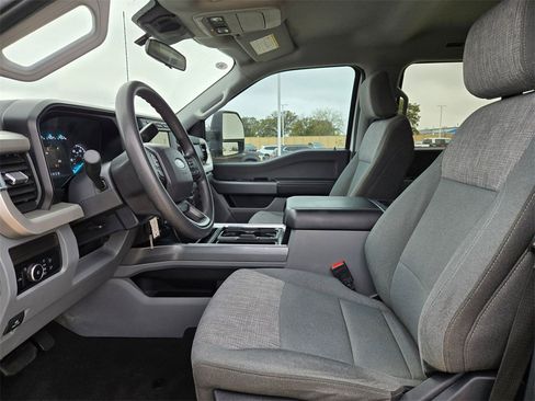 Used 2024 Ford F250 XLT w/ FX4 Off-Road Package image 9