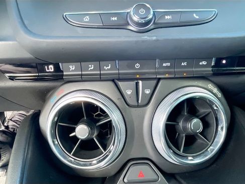 Used 2023 Chevrolet Camaro LT RWD image 15