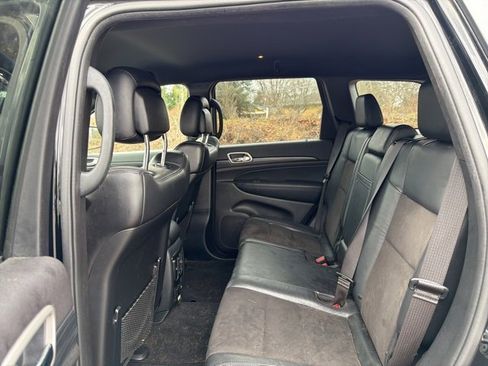 Used 2020 Jeep Grand Cherokee Altitude image 15