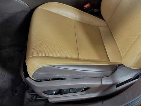 Used 2020 Lexus ES 350 w/ Premium Package image 22