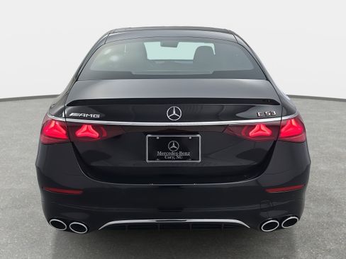 New 2026 Mercedes-Benz E 53 AMG e 4MATIC Sedan image 6