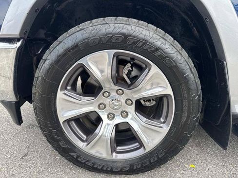 Used 2021 RAM 1500 Laramie AWD/4WD image 9