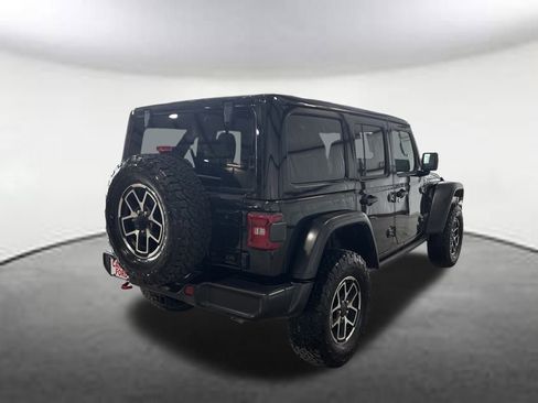 Used 2025 Jeep Wrangler Rubicon image 5