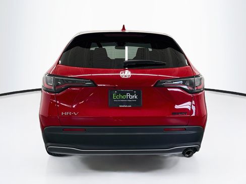 Used 2025 Honda HR-V Sport image 7
