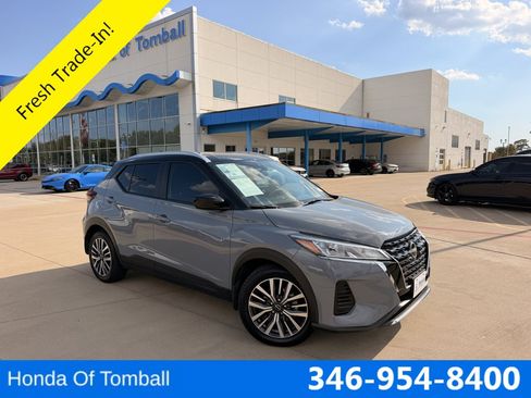 Used 2023 Nissan Kicks SV FWD image 1