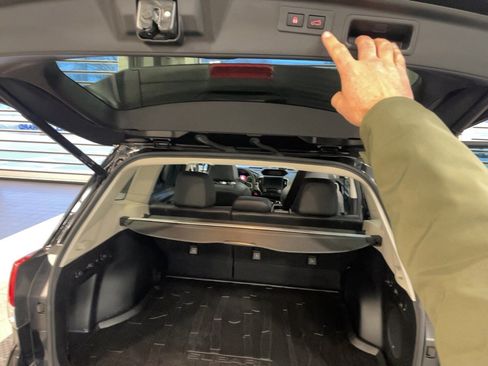 Used 2022 Subaru Forester Limited image 26