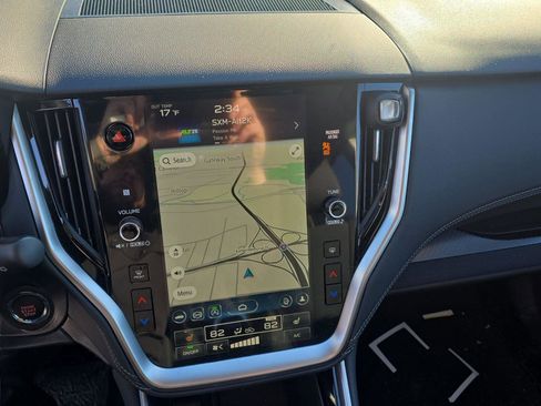 Used 2025 Subaru Outback Premium w/ Popular Package #1A image 6