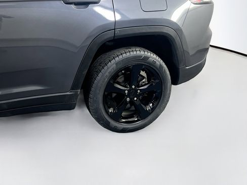 Used 2023 Jeep Grand Cherokee Limited w/ Black Appearance Package RWD image 30