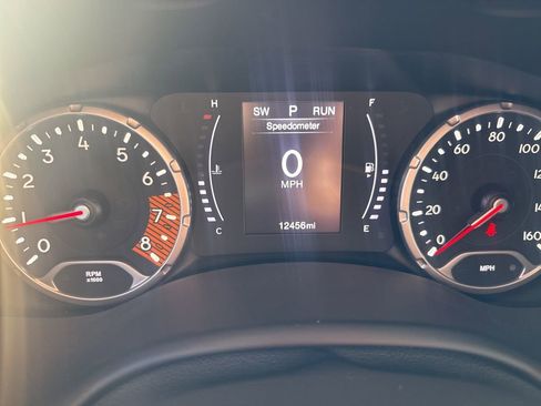 Certified 2020 Jeep Renegade Altitude image 19