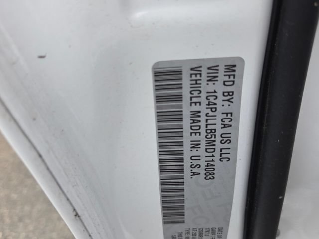 Used 2021 Jeep Cherokee Latitude Plus FWD image 7