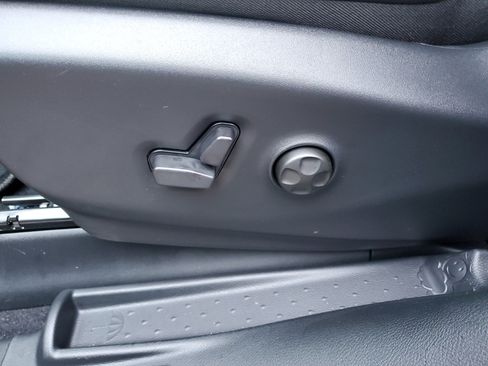 New 2026 Chrysler Pacifica Select image 15