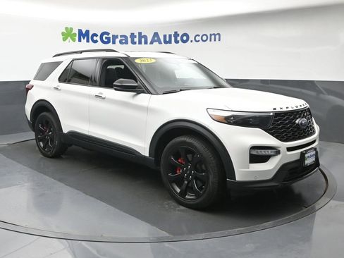 Used 2023 Ford Explorer ST w/ Equipment Group 401A AWD/4WD image 2