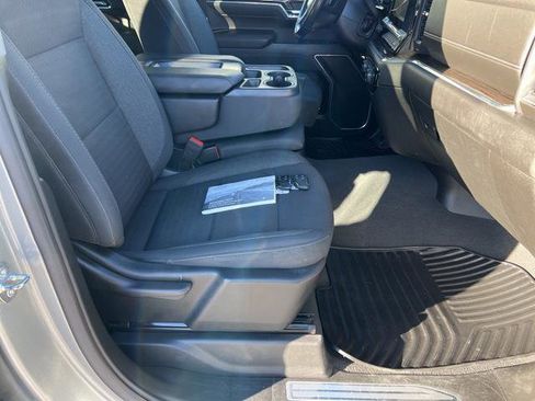 Used 2023 Chevrolet Silverado 1500 RST image 8