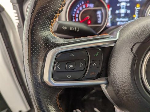 Certified 2021 Jeep Gladiator Mojave image 19