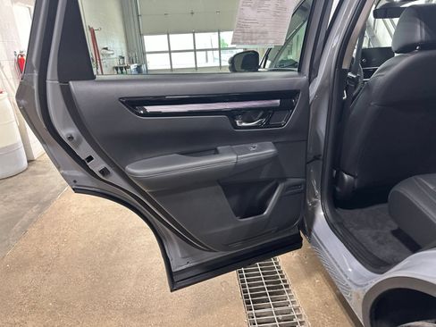 Used 2024 Honda CR-V EX-L image 24