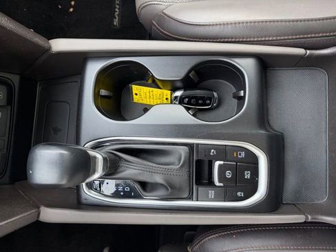 Used 2020 Hyundai Santa Fe Limited image 24