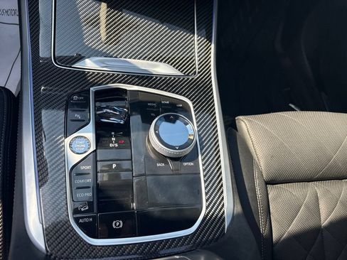 Used 2025 BMW X5 M60i AWD/4WD image 15