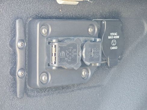 Used 2024 RAM 2500 Limited image 11