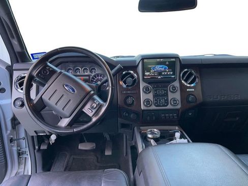 Used 2016 Ford F250 Lariat w/ Lariat Interior Package image 14