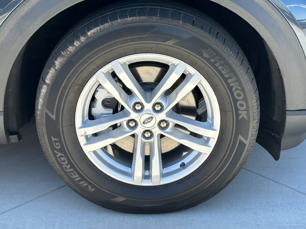 Used 2023 Ford Explorer XLT RWD image 14