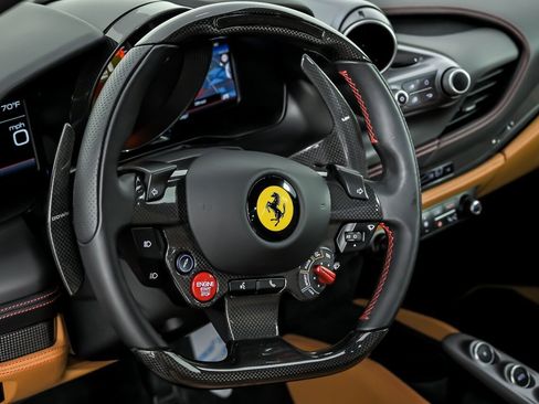 Used 2022 Ferrari F8 Tributo RWD image 25