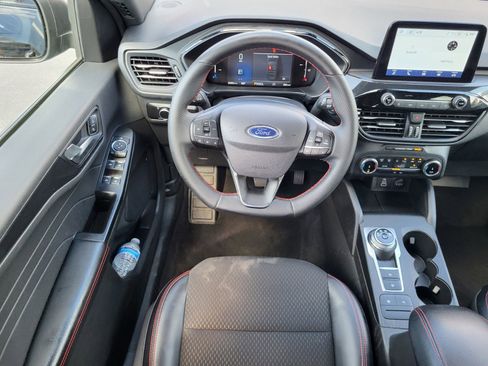 Certified 2025 Ford Escape ST-Line FWD image 15