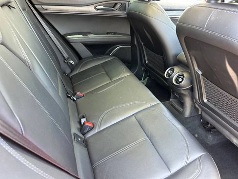Used 2019 Alfa Romeo Stelvio Ti w/ Nero Edizione AWD/4WD image 14