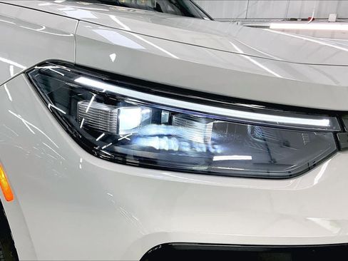 New 2026 Volkswagen Tiguan SE R-Line image 32