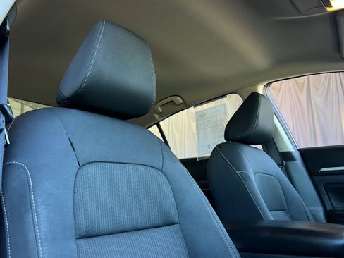 Used 2023 Nissan Altima 2.5 SV FWD image 18