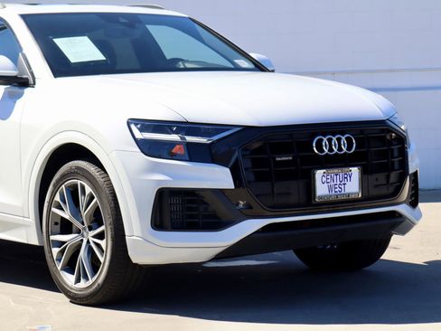 Used 2020 Audi Q8 Premium image 2