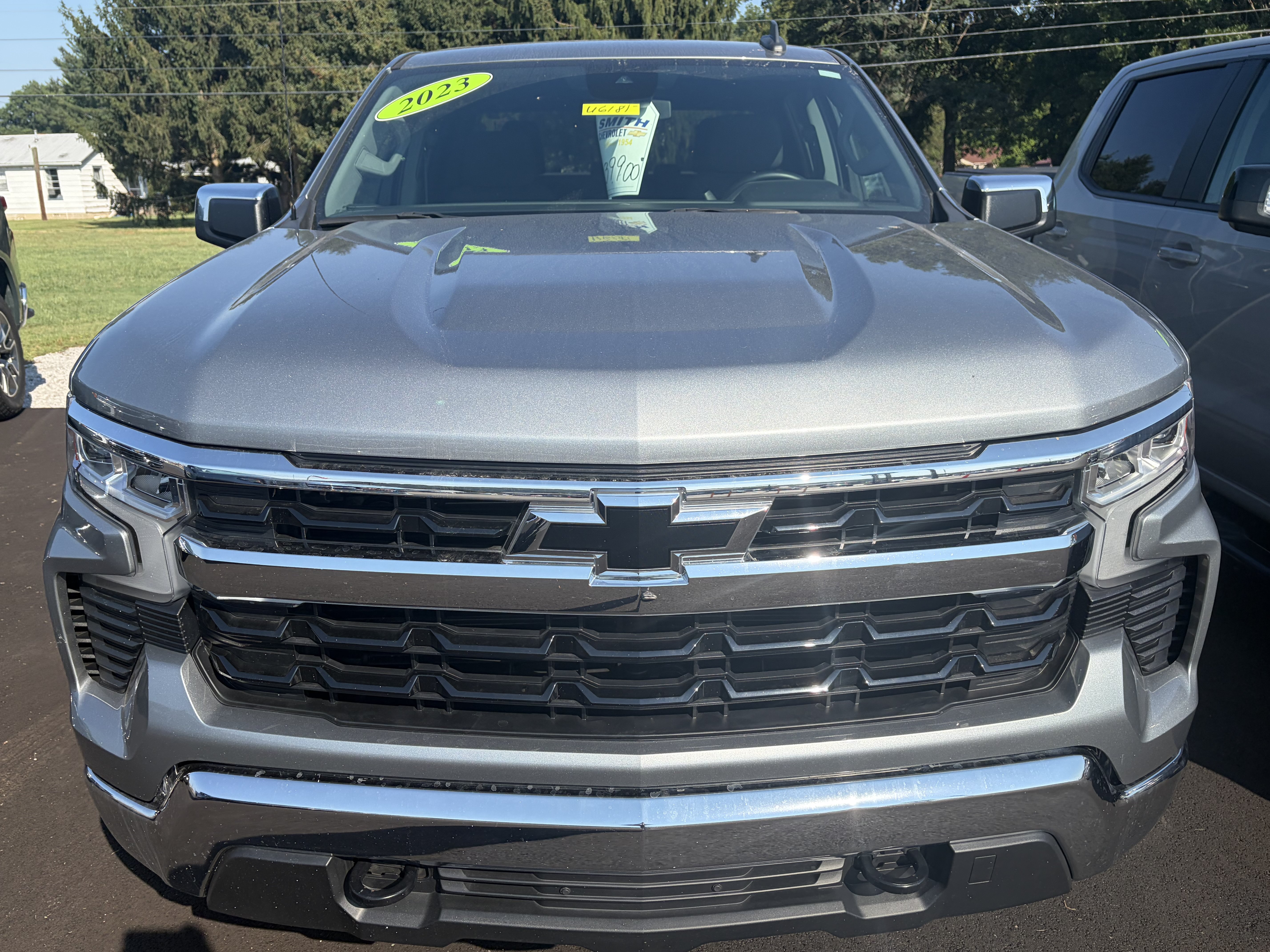 Used 2023 Chevrolet Silverado 1500 LT AWD/4WD image 7