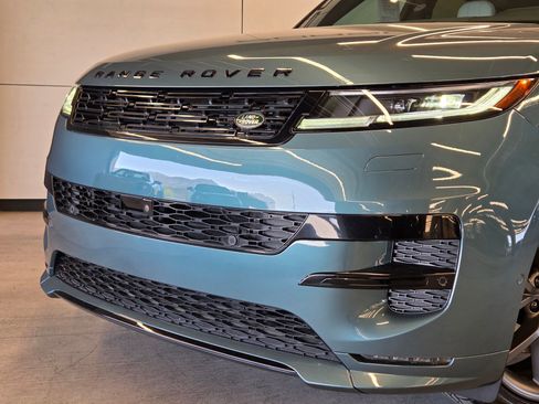 Used 2024 Land Rover Range Rover Sport Dynamic SE image 26