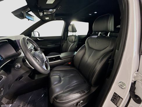 Used 2024 Hyundai Palisade Calligraphy image 22
