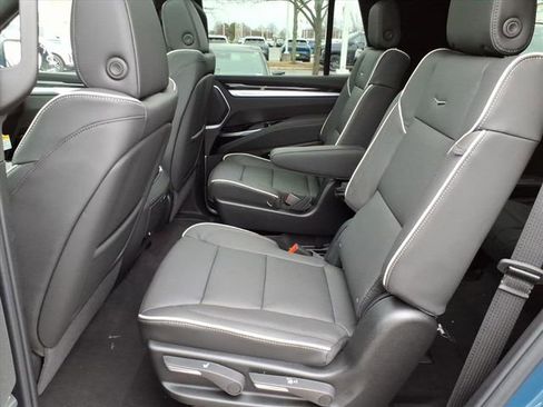 New 2026 Cadillac Escalade Sport w/ LPO, ONYX Package image 7