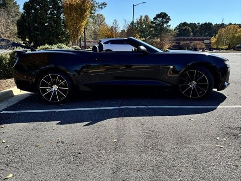 Used 2018 Chevrolet Camaro SS image 10